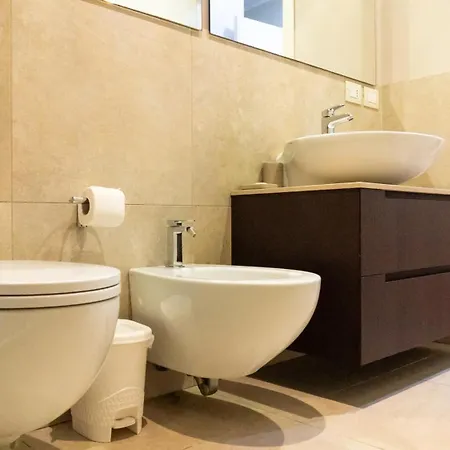 Ideal Rent - Porta Nuova 24 アパート