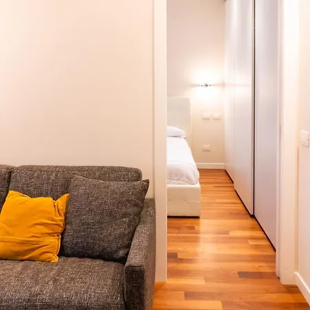 Daire Ideal Rent - Porta Nuova 24 *